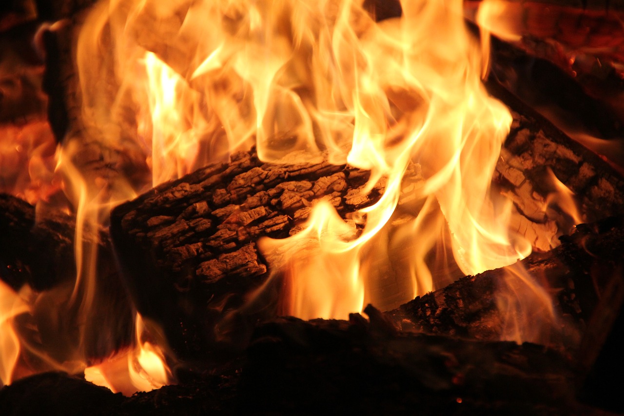 Expert Fireplace Cleaning in Lawndale, CA Professional Fireplace Cleaning Services In Lawndale California